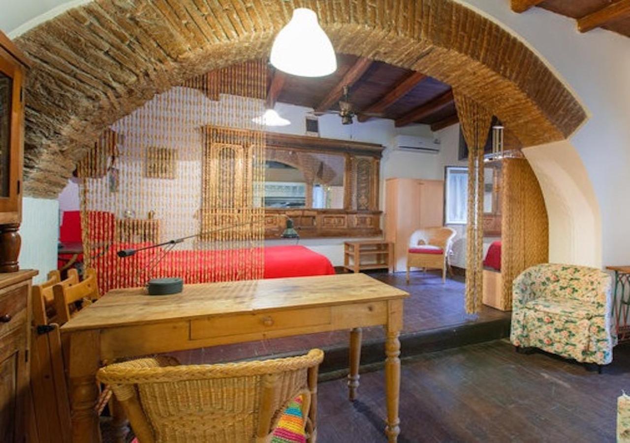 Independent With Garden Heart Of Trastevere John Cabot Рим Екстер'єр фото